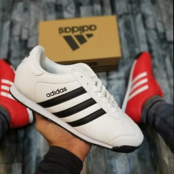 Adidas Somoa Sneakers - Picture 3 of 4